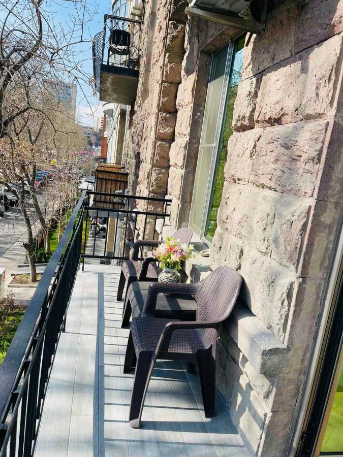 Spacious 2 Bedrooms In The Center Of Jerevan Exteriér fotografie
